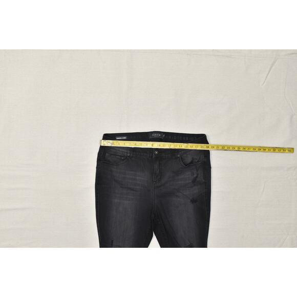 Torrid Bombshell Skinny Jeans Plus Size 20R Distressed Black Denim - Picture 3 of 8